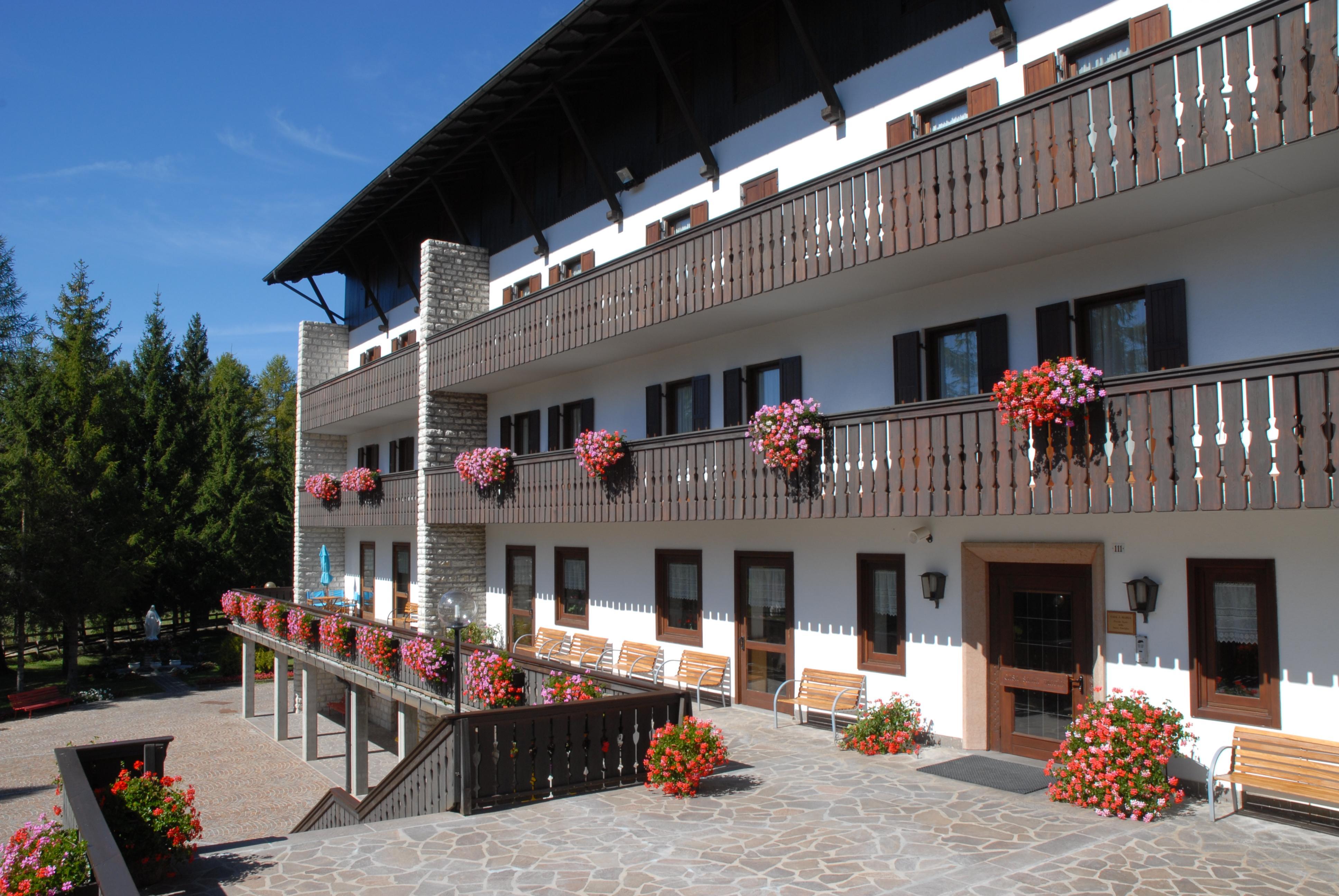 Casa Santa Maria Hotel Folgaria Exterior photo